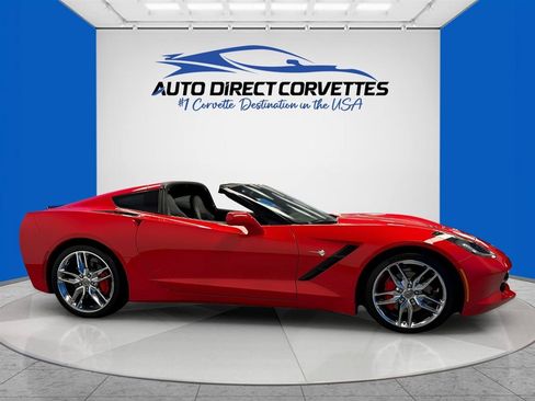 Used 2019 Chevrolet Corvette Stingray Coupe w/ 1LT RWD image 5