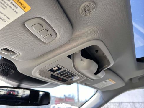 Used 2022 Ford Explorer Limited w/ Equipment Group 301A image 30