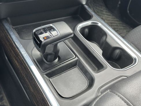 Used 2022 GMC Sierra 1500 Elevation image 30