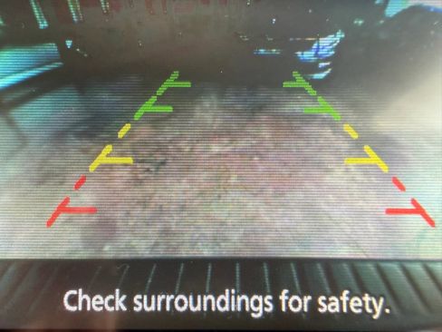 Used 2012 Nissan Rogue SV image 16