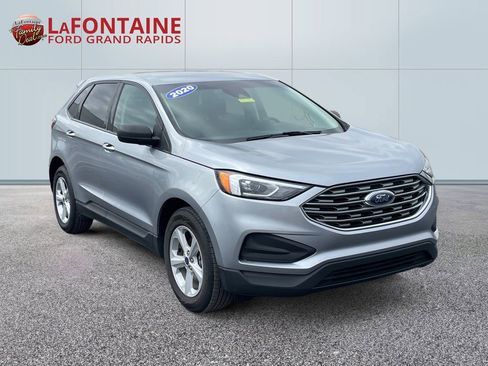 Used 2020 Ford Edge SE image 3