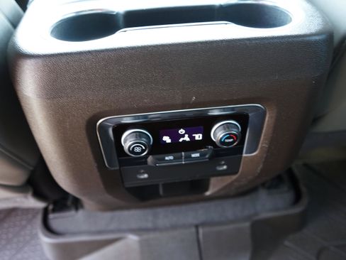 Used 2022 Chevrolet Tahoe Z71 AWD/4WD image 21