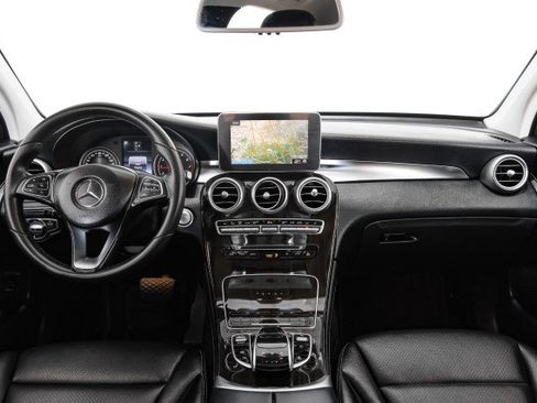 Used 2017 Mercedes-Benz GLC 300 4MATIC Coupe image 11