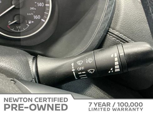 Used 2025 Nissan Sentra SV FWD image 21