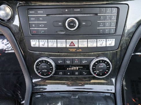 Used 2018 Mercedes-Benz SL 450 image 24