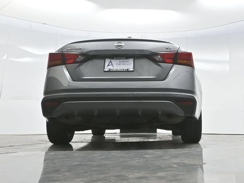 Used 2024 Nissan Altima 2.5 SV FWD image 60