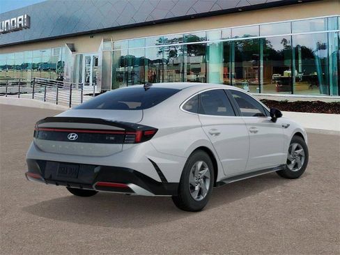 New 2026 Hyundai Sonata SE image 4