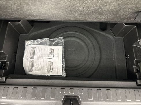 Used 2023 Chevrolet Equinox LT image 25