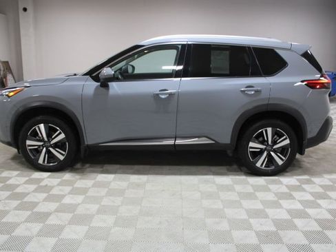 Used 2023 Nissan Rogue SL w/ SL Premium Package image 8
