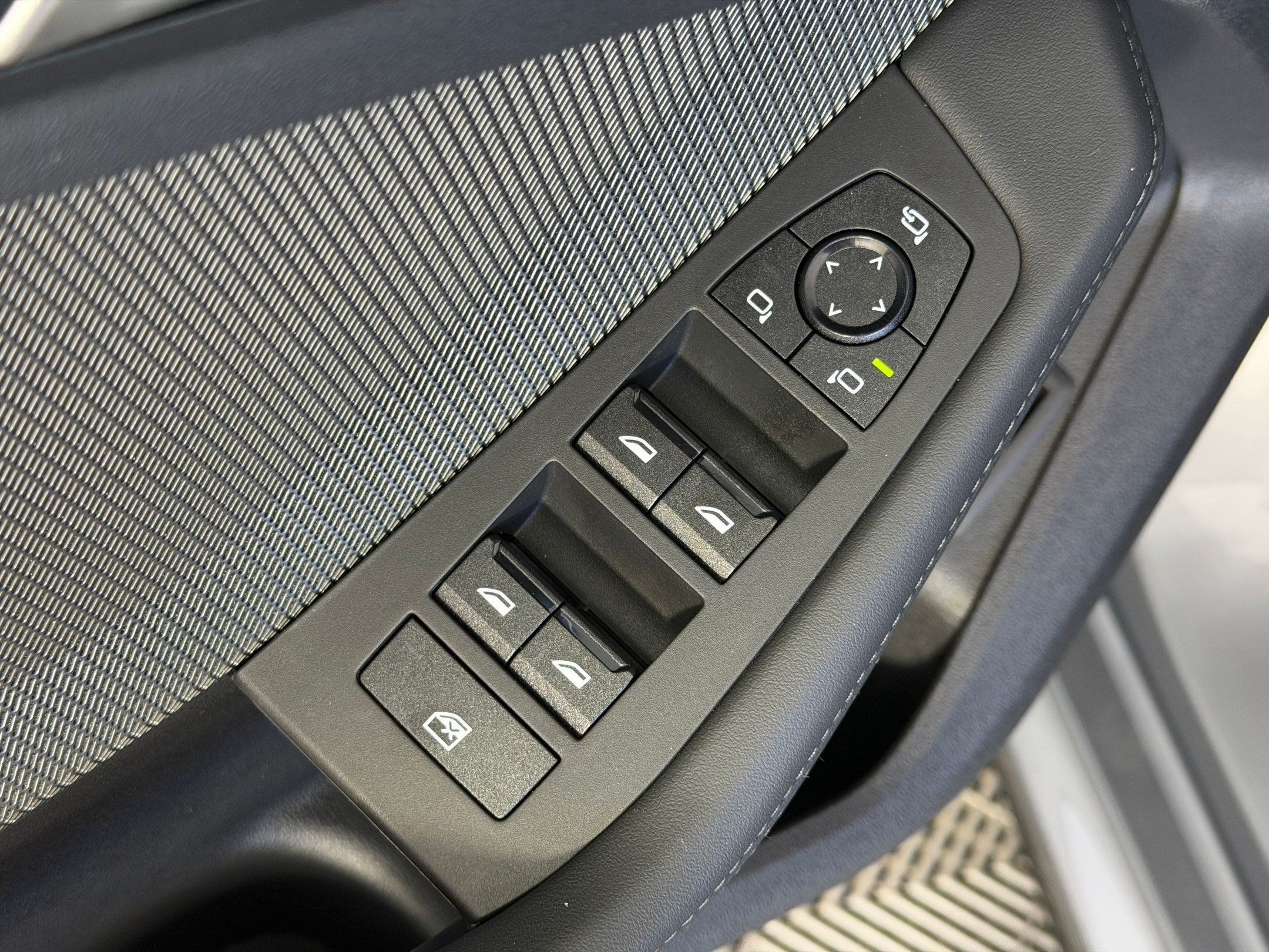 Used 2026 BMW 228i w/ Technology Package FWD image 21