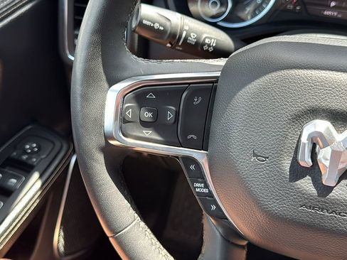 Used 2025 RAM 1500 Laramie AWD/4WD image 27