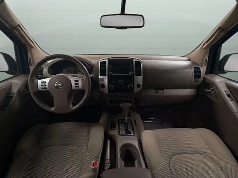 Used 2016 Nissan Frontier SV RWD image 9