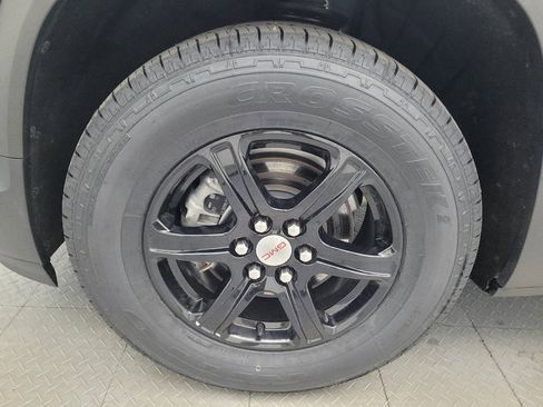 Used 2021 GMC Acadia AT4 AWD/4WD image 31
