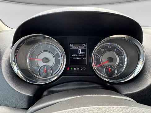 Used 2012 Chrysler Town & Country Limited FWD image 14