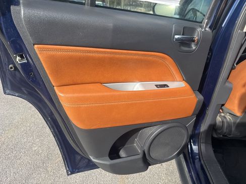 Used 2017 Jeep Compass High Altitude image 10