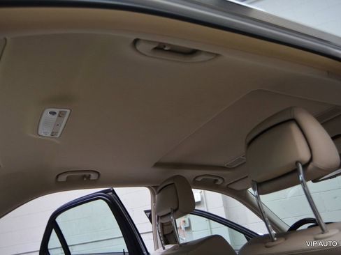 Used 2014 Mercedes-Benz E 350 Sedan image 20