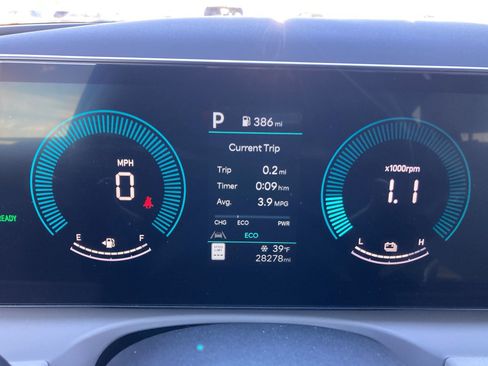 Used 2025 Hyundai Tucson Blue image 10