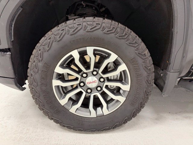 Certified 2024 GMC Sierra 1500 AT4 w/ Technology Package AWD/4WD image 19