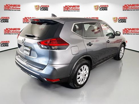Used 2020 Nissan Rogue S FWD image 14