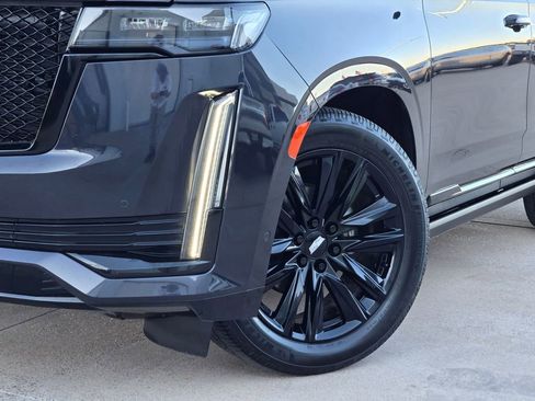 Used 2023 Cadillac Escalade Sport Platinum w/ LPO, Floor Liner Package image 7