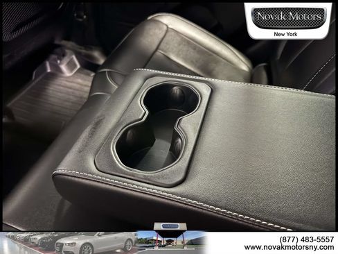Used 2023 Jeep Grand Cherokee Limited AWD/4WD image 14
