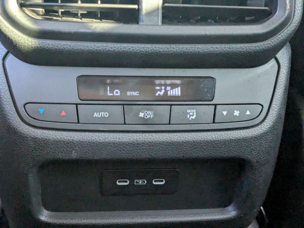 Used 2024 Honda Pilot EX-L image 19
