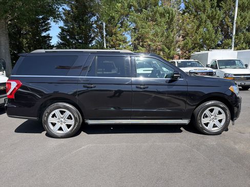 Used 2019 Ford Expedition Max XLT w/ Equipment Group 202A AWD/4WD image 11