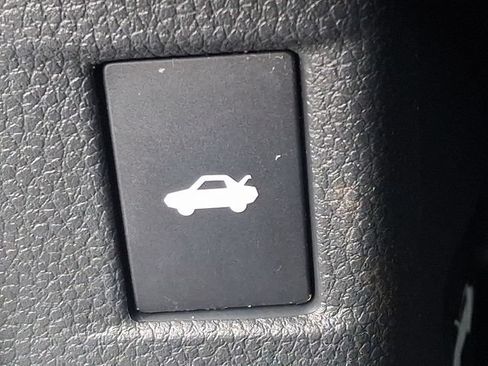 Certified 2023 Honda Accord LX image 25