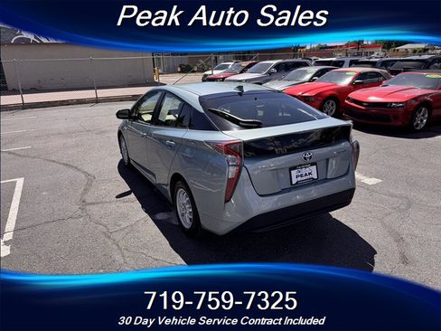 Used 2016 Toyota Prius Three FWD image 5