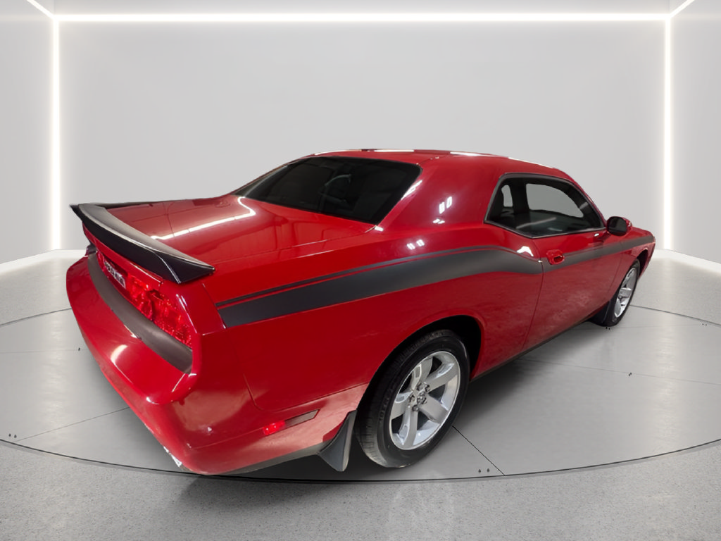 Used 2010 Dodge Challenger SE RWD image 23