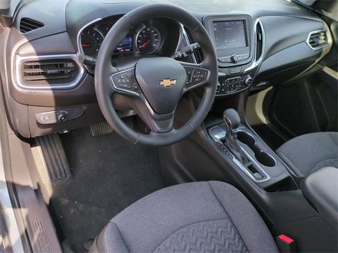 Certified 2024 Chevrolet Equinox LT image 11