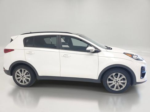 Used 2022 Kia Sportage Nightfall Edition w/ Nightfall Fwd Premium Package image 4