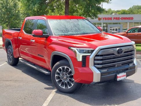 Used 2025 Toyota Tundra Limited AWD/4WD image 2