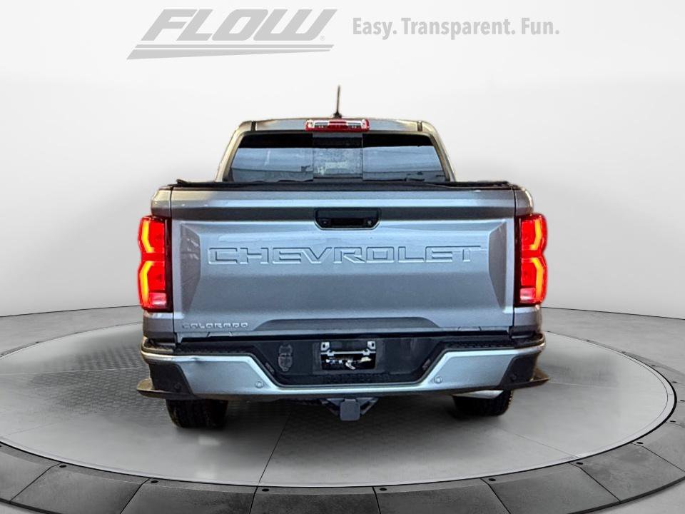 Used 2025 Chevrolet Colorado W/T w/ Advanced Trailering Package AWD/4WD image 8