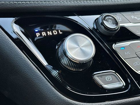 New 2026 Chrysler Pacifica Select image 19