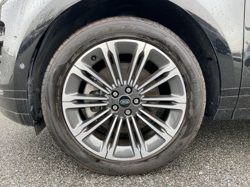 Certified 2024 Land Rover Range Rover Evoque Dynamic SE image 9