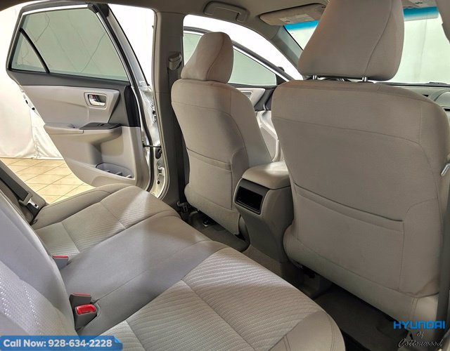 Used 2017 Toyota Camry LE FWD image 16