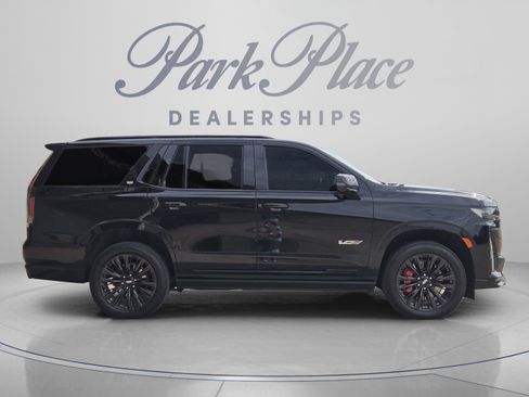 Used 2024 Cadillac Escalade V w/ LPO, ONYX Package AWD/4WD image 6