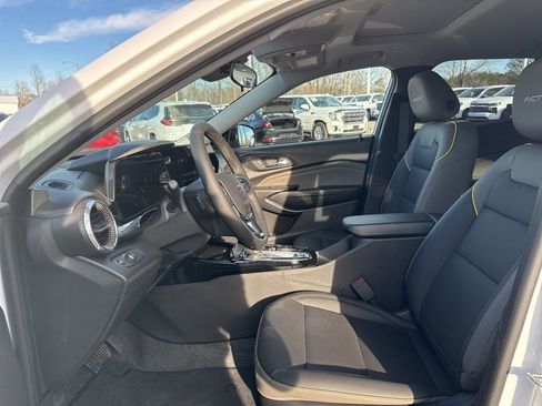 New 2026 Chevrolet Trax ACTIV w/ Sunroof Package image 9