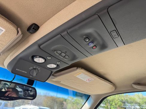 Used 2000 Cadillac Escalade 4WD image 21