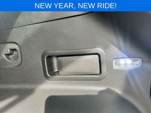 Used 2025 Chevrolet Blazer LT w/ Midnight/Sport Edition image 37