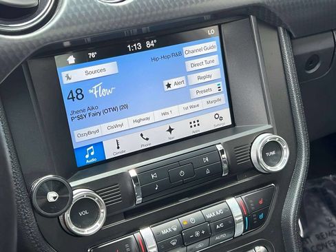 Used 2017 Ford Mustang GT Premium w/ GT Performance Package RWD image 16