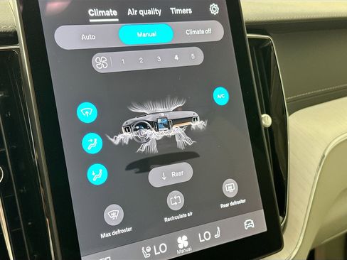 New 2026 Volvo XC60 B5 Ultra w/ Protection Package Premier image 16