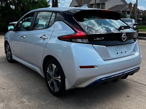 Used 2019 Nissan Leaf SV Plus w/ SV Plus Technology Package FWD image 10