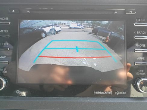 Used 2019 Toyota Sienna LE FWD image 18
