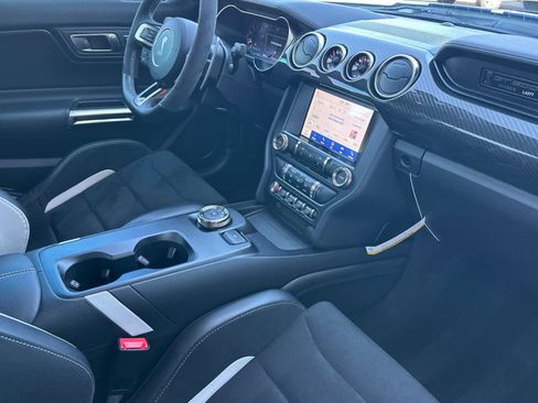 Certified 2020 Ford Mustang Shelby GT500 w/ Carbon Fiber Track Pack image 16