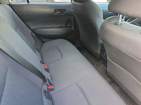 Used 2023 Toyota Corolla Cross LE FWD image 17