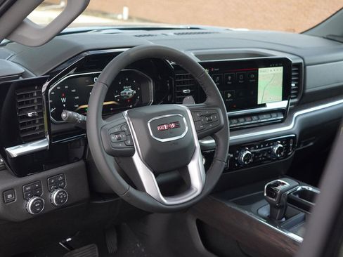 New 2026 GMC Sierra 1500 SLT w/ SLT Convenience Package image 21