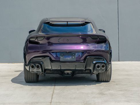 Used 2024 Ferrari Purosangue image 8