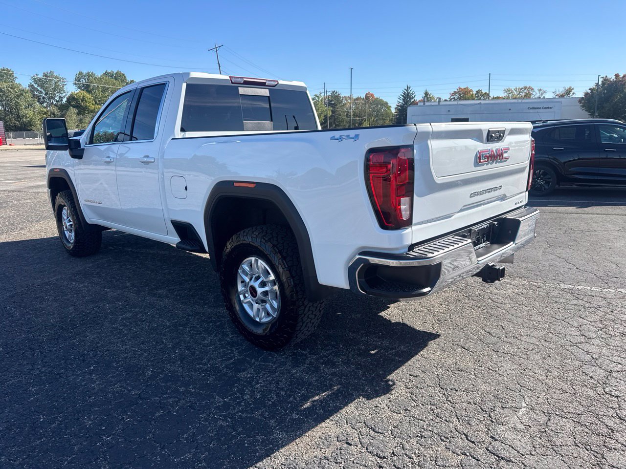 Certified 2022 GMC Sierra 2500 SLE w/ SLE Convenience Package AWD/4WD image 8